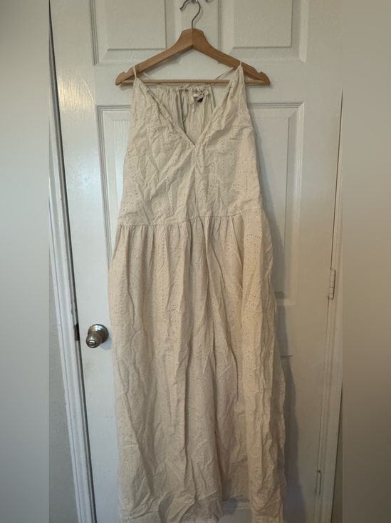 Universal Thread Dresses & Skirts - Universal Thread Cream Eyelet Maxi Dress